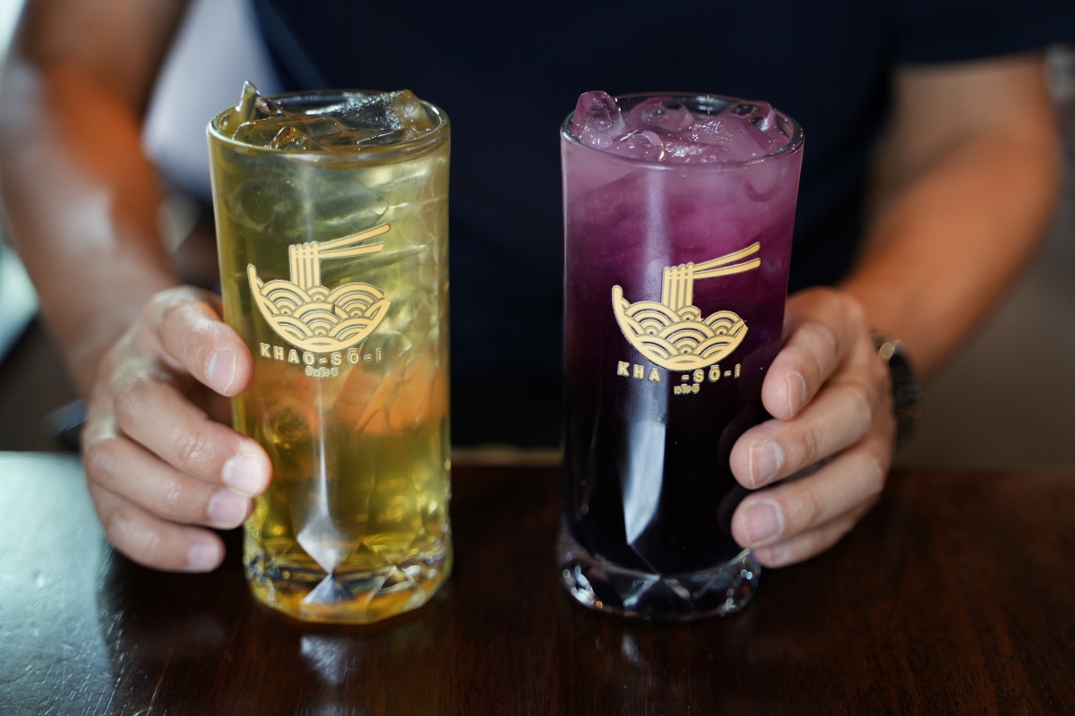 【清邁美食】Khao-Sō-i – 清邁超人氣泰北金麵專賣店,菜單品項多元又有照片可參考,用餐完還可在日式造景的環境拍美照 - 第11張圖