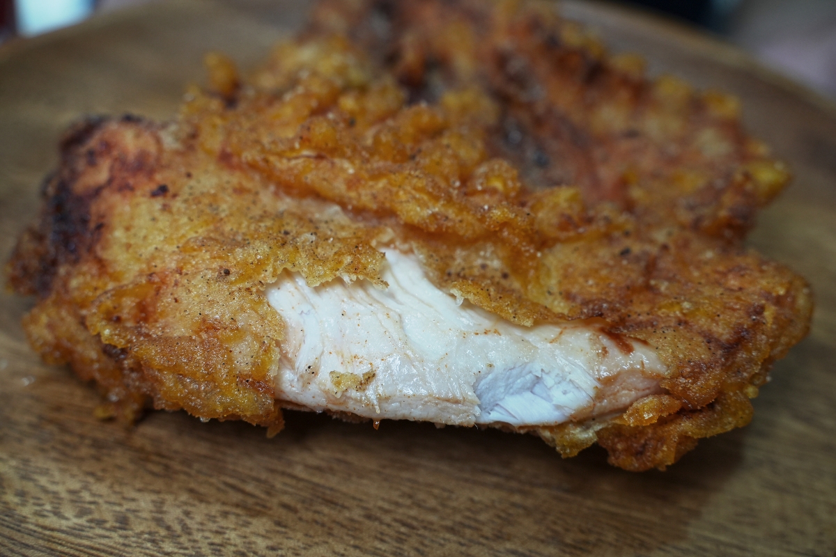 【基隆美食】鮮樂炸雞 – 基隆最好吃的雞排跟炸雞腿來這裡吃!還有獨家的手工小卷天婦羅~口感都酥脆可口、不油膩! - 第17張圖