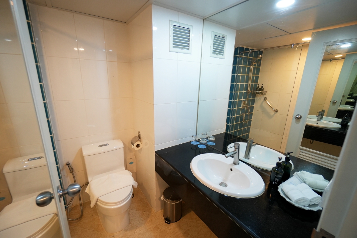 【曼谷住宿】大華大酒店 – 曼谷中國城平價高樓景觀飯店,離最夯的嵩越路商圈超近,傍晚下樓就有夜市可大啖各種街頭美食 - 第23張圖 【曼谷住宿】大華大酒店 – 曼谷中國城平價高樓景觀飯店,離最夯的嵩越路商圈超近,傍晚下樓就有夜市可大啖各種街頭美食