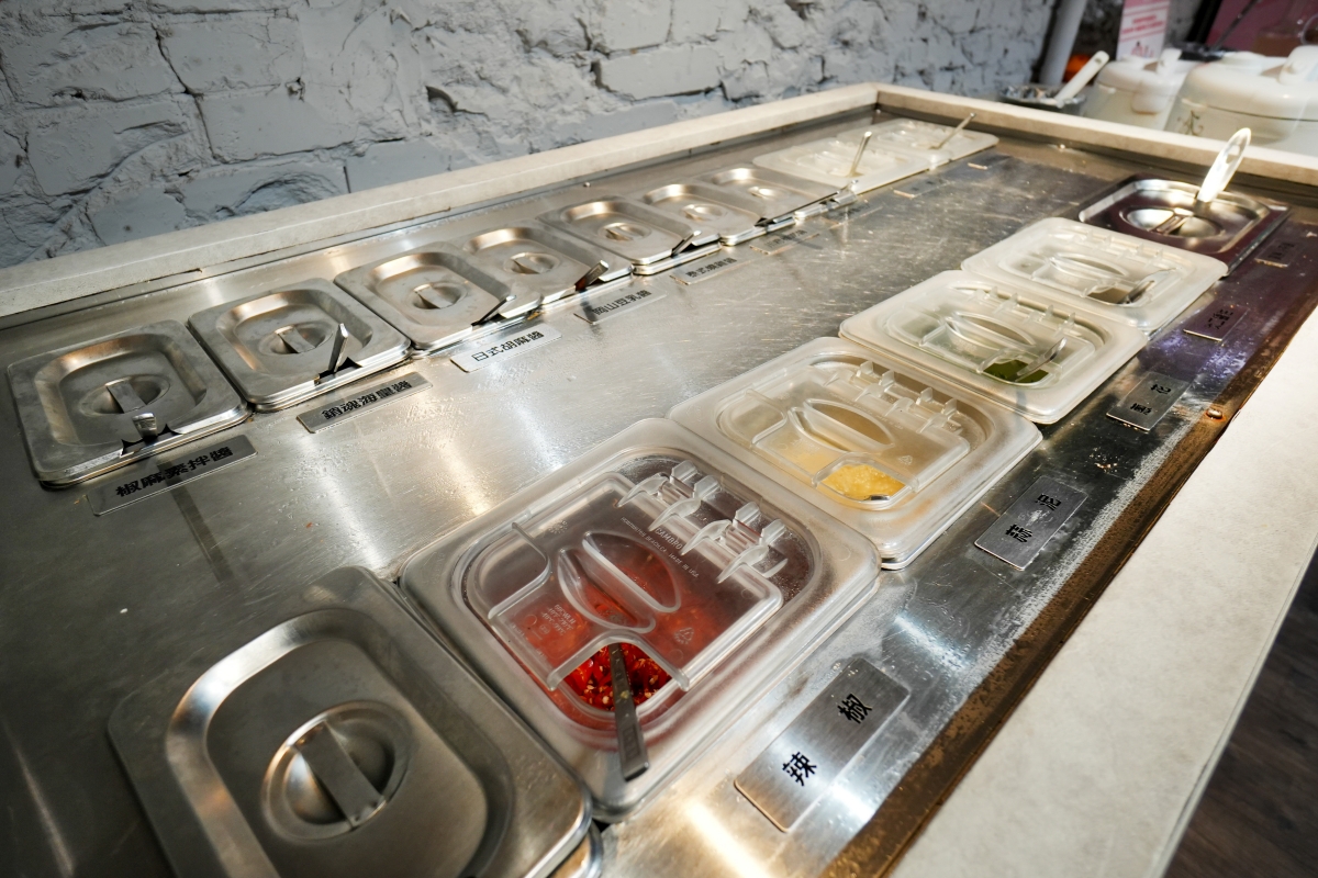 【中壢美食】肉多多 – 全台 全天候 平假日不限時! 輕量級套餐299 元起， 蔬食自助吧吃到飽，CP值超高！(西門店/淡水店例假日除外)