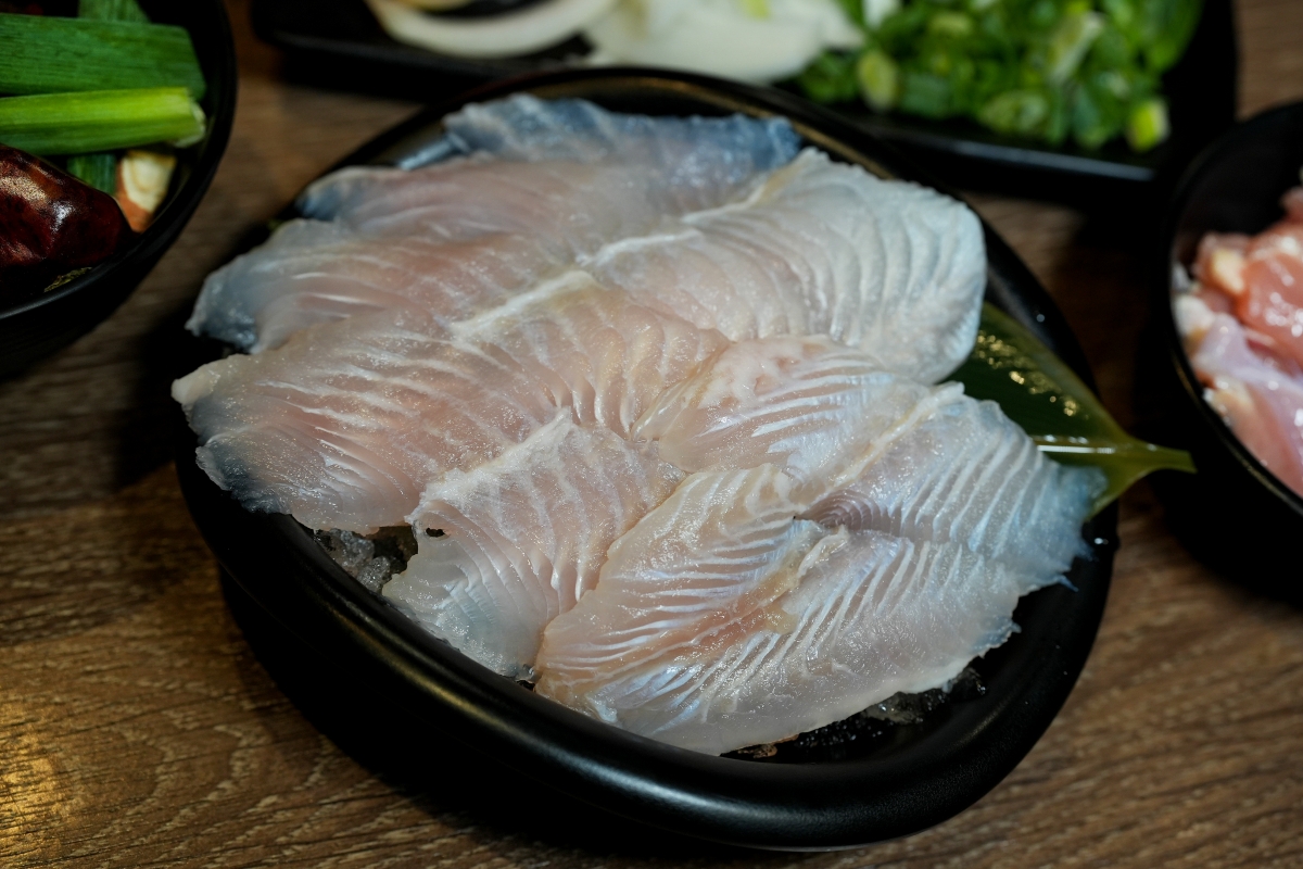 【中壢美食】肉多多 – 全台 全天候 平假日不限時! 輕量級套餐299 元起， 蔬食自助吧吃到飽，CP值超高！(西門店/淡水店例假日除外)