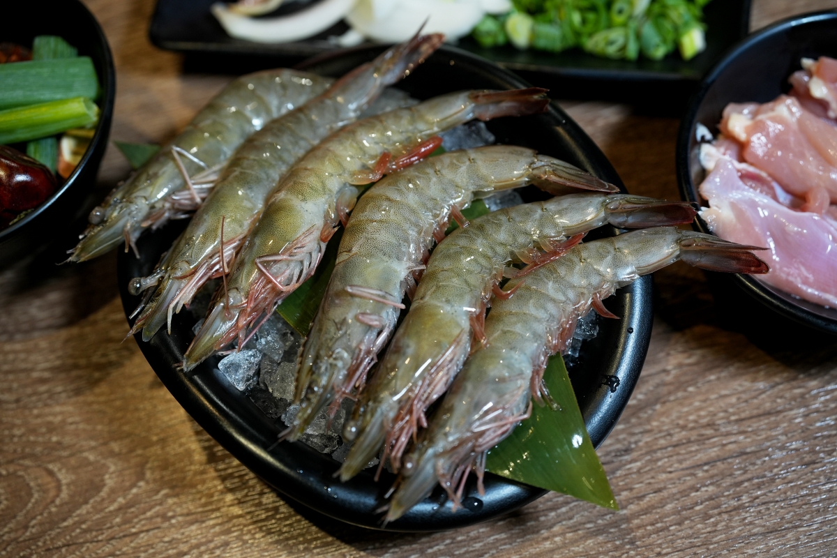 【中壢美食】肉多多 – 全台 全天候 平假日不限時! 輕量級套餐299 元起， 蔬食自助吧吃到飽，CP值超高！(西門店/淡水店例假日除外)