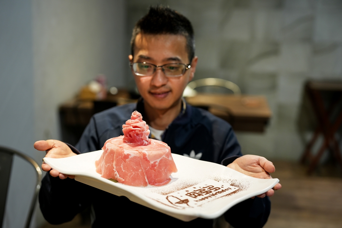 【中壢美食】肉多多 – 全台 全天候 平假日不限時! 輕量級套餐299 元起， 蔬食自助吧吃到飽，CP值超高！(西門店/淡水店例假日除外)