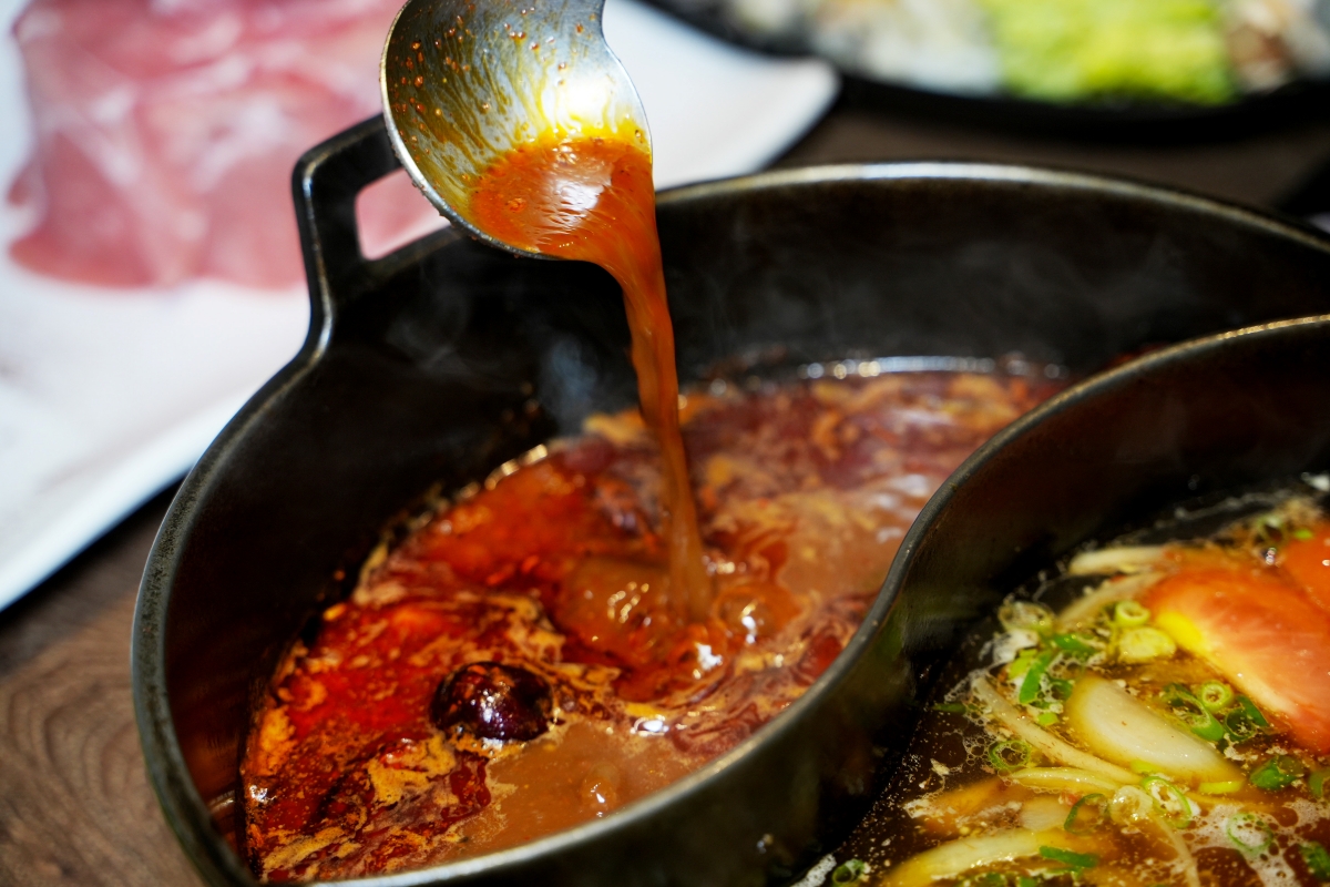 【中壢美食】肉多多 – 全台 全天候 平假日不限時! 輕量級套餐299 元起， 蔬食自助吧吃到飽，CP值超高！(西門店/淡水店例假日除外)