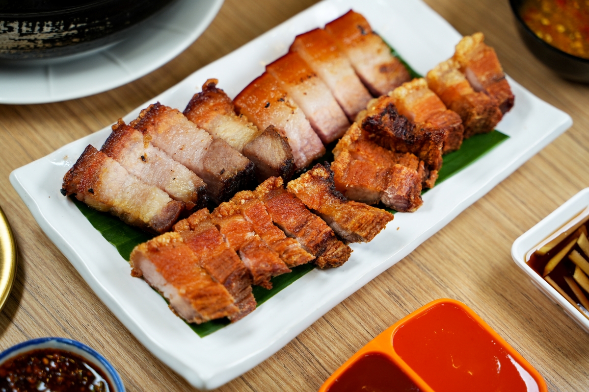 【清邁美食】Mae-Jin 金媽媽泰式料理 – 你們吃過一份要價999泰銖的巨大蟹肉歐姆蛋嗎!?還有料多味美的豪華火山媽媽麵這裡也吃得到~ - 第26張圖 【清邁美食】Mae-Jin 金媽媽泰式料理 – 你們吃過一份要價999泰銖的巨大蟹肉歐姆蛋嗎!?還有料多味美的豪華火山媽媽麵這裡也吃得到~