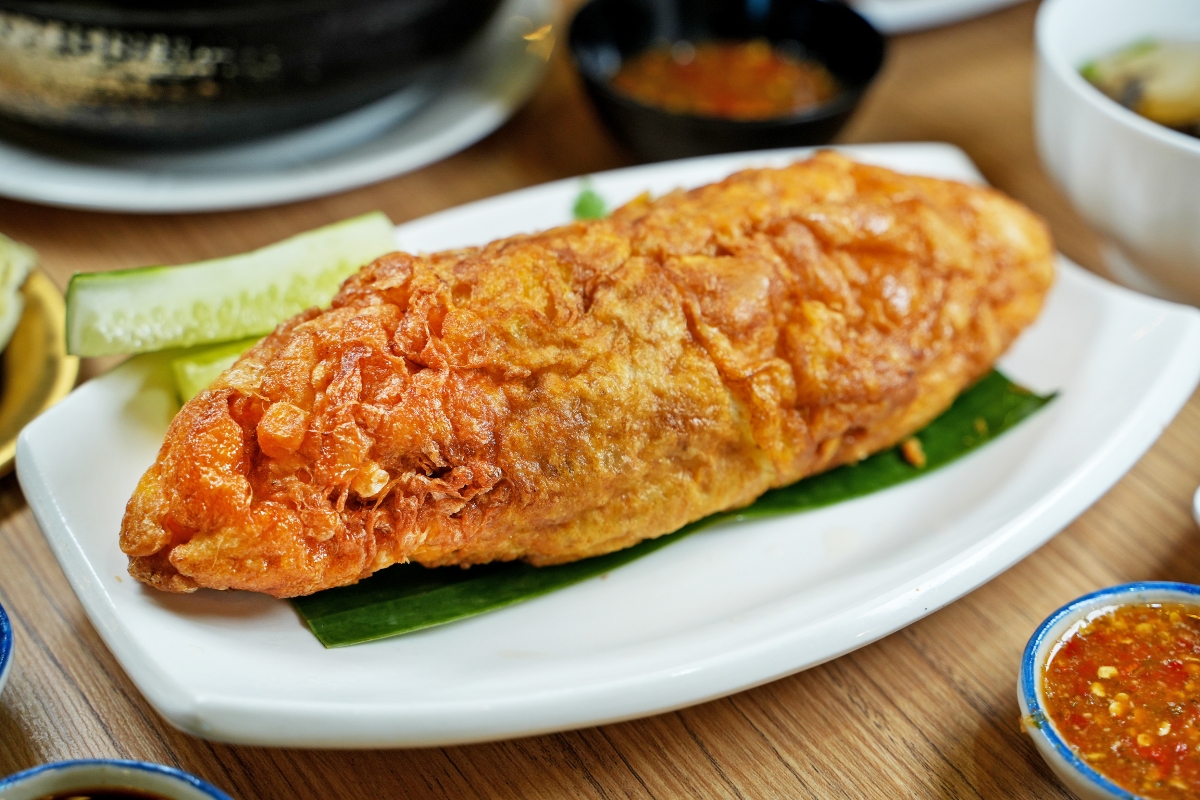 【清邁美食】Mae-Jin 金媽媽泰式料理 – 你們吃過一份要價999泰銖的巨大蟹肉歐姆蛋嗎!?還有料多味美的豪華火山媽媽麵這裡也吃得到~ - 第11張圖 【清邁美食】Mae-Jin 金媽媽泰式料理 – 你們吃過一份要價999泰銖的巨大蟹肉歐姆蛋嗎!?還有料多味美的豪華火山媽媽麵這裡也吃得到~