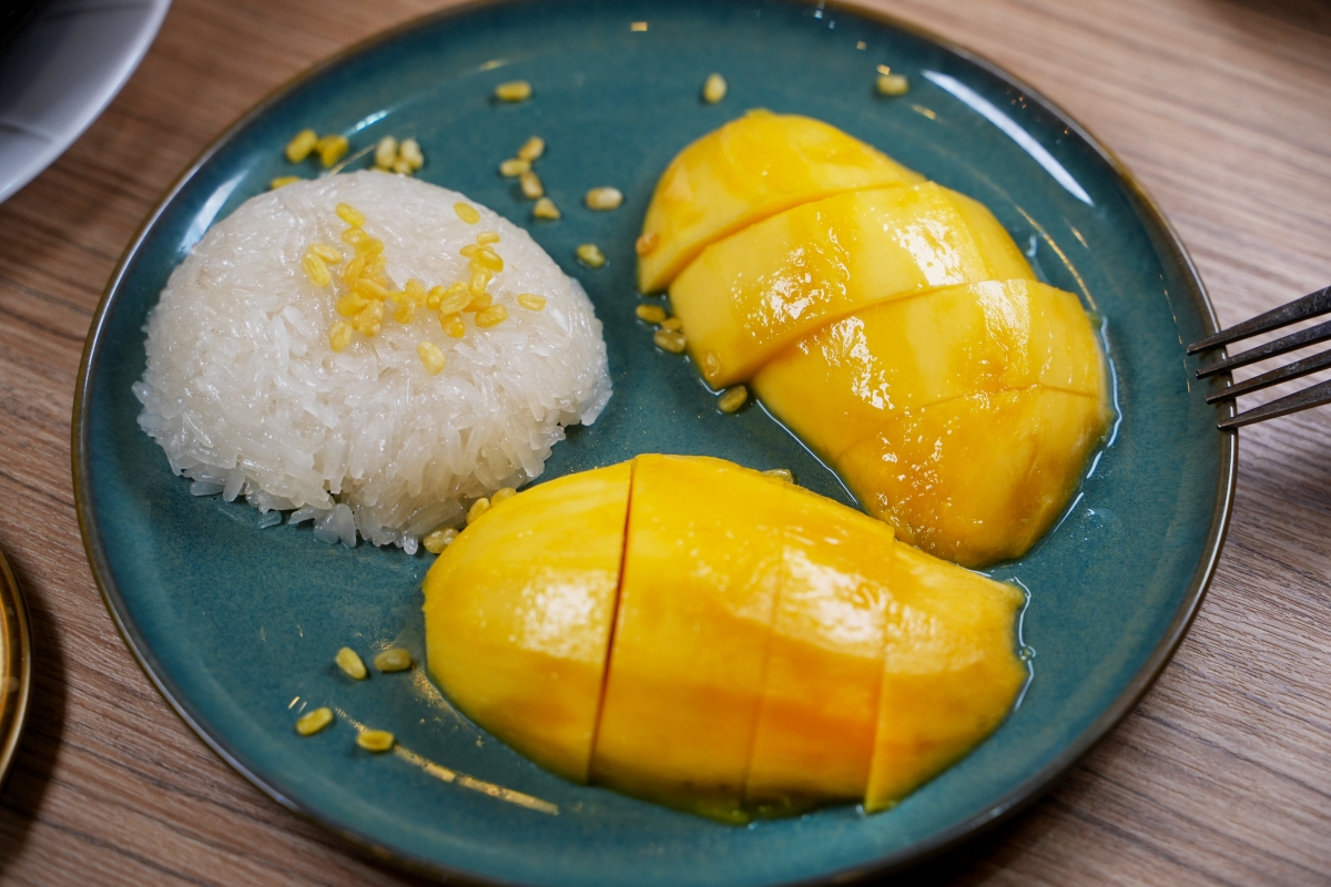 【清邁美食】Mae-Jin 金媽媽泰式料理 – 你們吃過一份要價999泰銖的巨大蟹肉歐姆蛋嗎!?還有料多味美的豪華火山媽媽麵這裡也吃得到~ - 第32張圖 【清邁美食】Mae-Jin 金媽媽泰式料理 – 你們吃過一份要價999泰銖的巨大蟹肉歐姆蛋嗎!?還有料多味美的豪華火山媽媽麵這裡也吃得到~