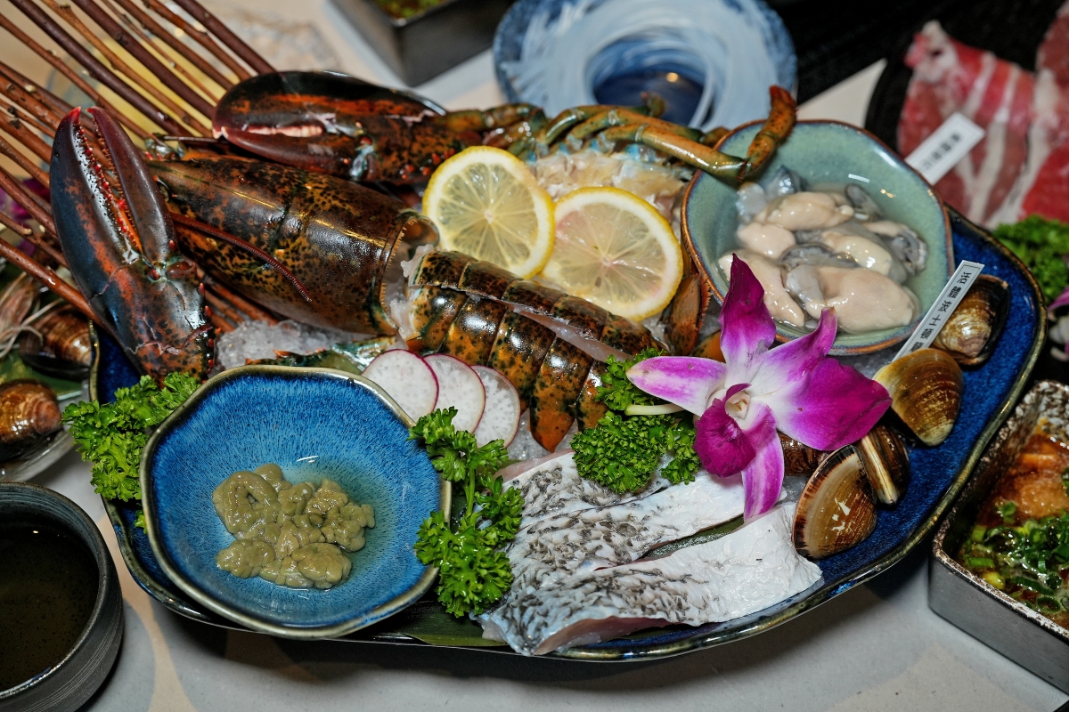 【桃園美食】派大鮮精緻鍋物 – 不用400元就可以享受到超有氛圍感的鍋物！業者直接為了鍋物開了一間水產公司，和牛、龍蝦應有盡有