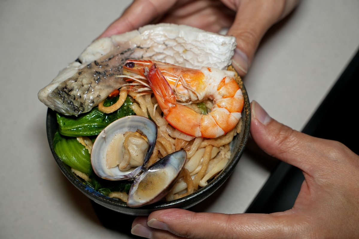 【桃園美食】派大鮮精緻鍋物 – 不用400元就可以享受到超有氛圍感的鍋物！業者直接為了鍋物開了一間水產公司，和牛、龍蝦應有盡有