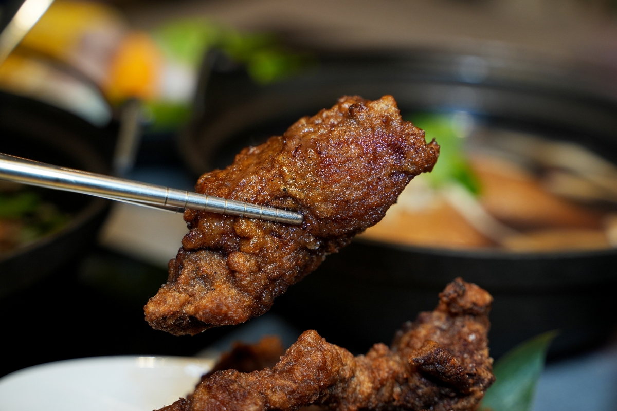 【西門町美食】狂一鍋 – 新台式火鍋第 1 品牌！全台全天候不限時火鍋 / 「超值狂享鍋」299 元起 / 蔬食自助吧吃到飽