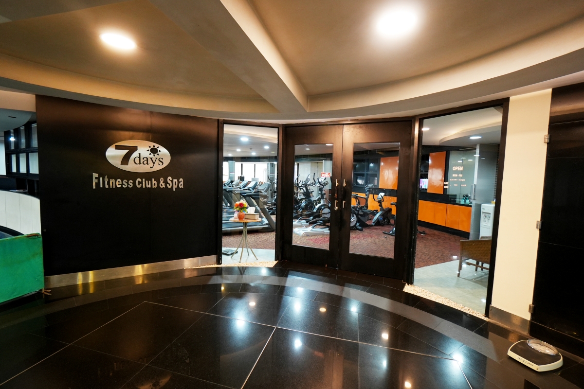 【曼谷住宿】大華大酒店 – 曼谷中國城平價高樓景觀飯店,離最夯的嵩越路商圈超近,傍晚下樓就有夜市可大啖各種街頭美食 - 第38張圖 【曼谷住宿】大華大酒店 – 曼谷中國城平價高樓景觀飯店,離最夯的嵩越路商圈超近,傍晚下樓就有夜市可大啖各種街頭美食