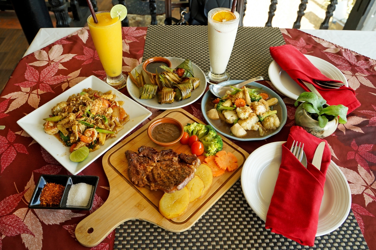 【普吉島美食】Pan Yaah Seaview Cafe Restaurant & Bar – 普吉島卡圖區海景餐廳，聽著海浪聲一面看夕陽一面大啖美味料理好幸福！