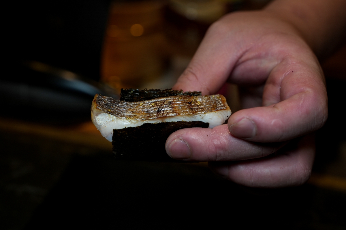 【桃園美食】本壽司無菜單料理 – 在地老饕們大推的日式無菜單料理餐廳，食材嚴選、手法細膩，是慶生、約會、聚餐的好選擇！