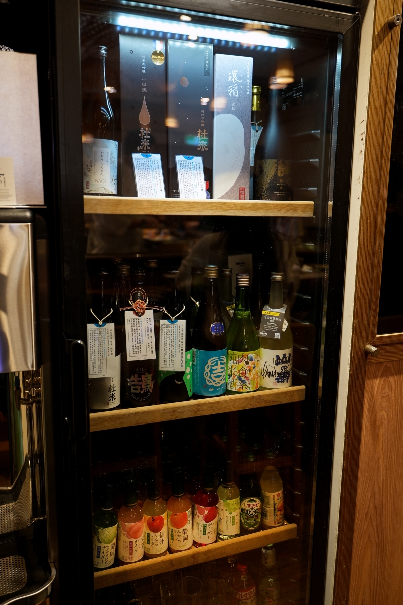 【桃園美食】本壽司無菜單料理 – 在地老饕們大推的日式無菜單料理餐廳，食材嚴選、手法細膩，是慶生、約會、聚餐的好選擇！