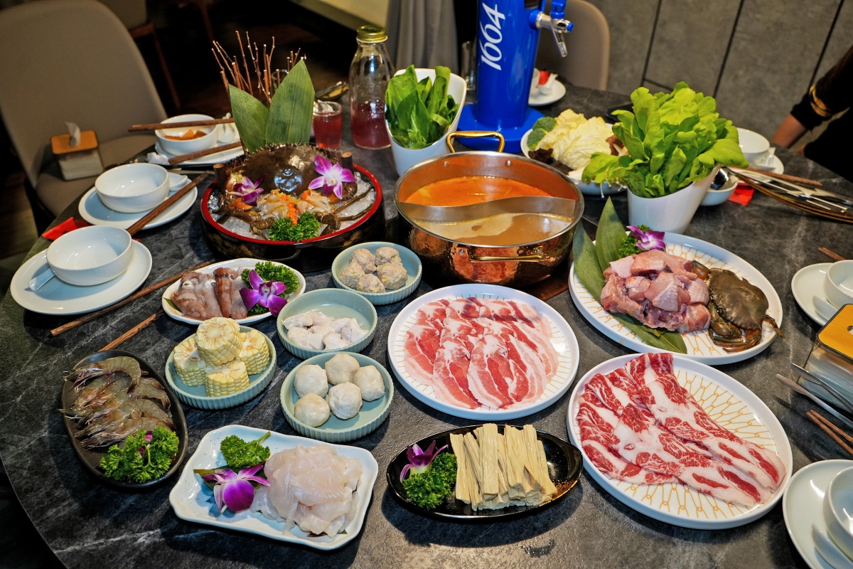 【大稻埕美食】老撈麻辣鍋 x 順天外科醫院・大稻埕店 – 連AI教父黃仁勳都二度光顧的神級麻辣鍋分店新開幕！快來大啖鍋物、拍網美照吧～