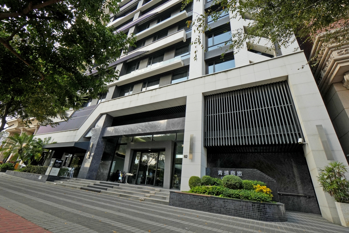 【大園住宿推薦】青埔商旅 – 離機場車程僅15分鐘的超高CP值商旅!早餐自助吧種類多元又有水準,豪華雙人房還有浴缸可邊賞景邊泡澡 - 第2張圖 【大園住宿推薦】青埔商旅 – 離機場車程僅15分鐘的超高CP值商旅!早餐自助吧種類多元又有水準,豪華雙人房還有浴缸可邊賞景邊泡澡