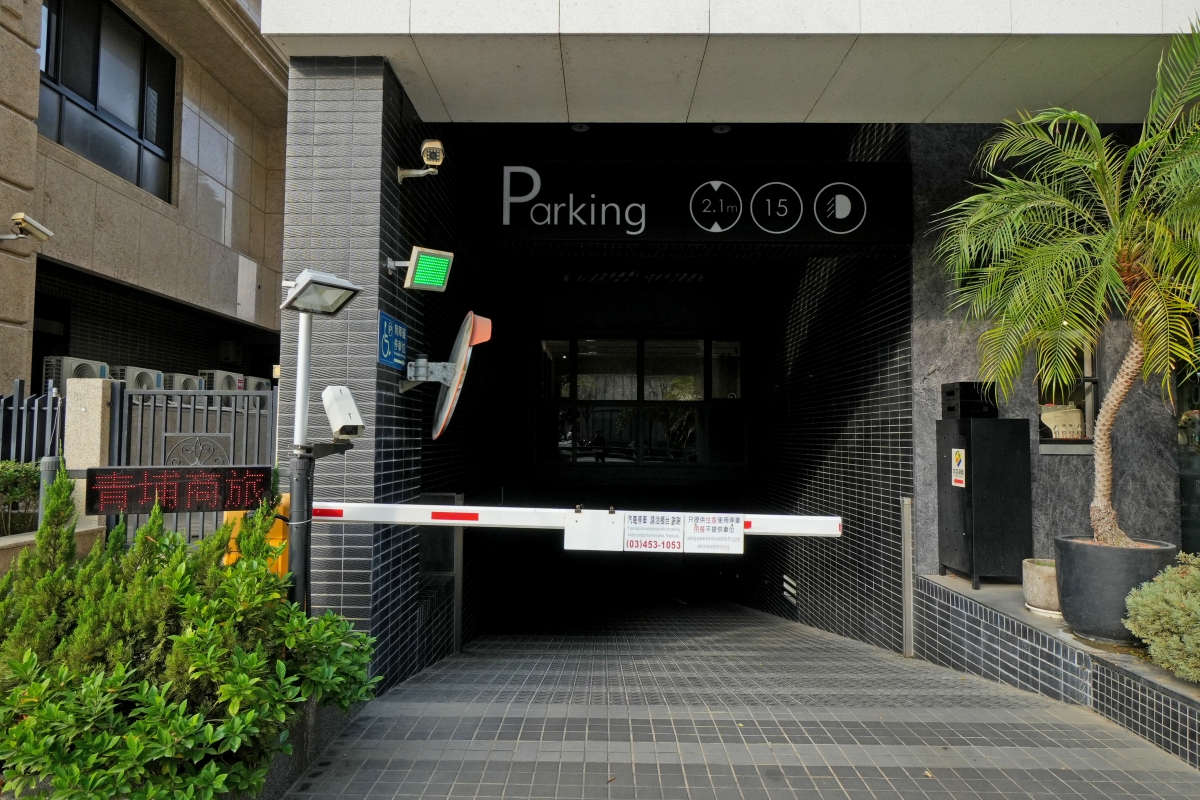 【大園住宿推薦】青埔商旅 – 離機場車程僅15分鐘的超高CP值商旅!早餐自助吧種類多元又有水準,豪華雙人房還有浴缸可邊賞景邊泡澡 - 第4張圖 【大園住宿推薦】青埔商旅 – 離機場車程僅15分鐘的超高CP值商旅!早餐自助吧種類多元又有水準,豪華雙人房還有浴缸可邊賞景邊泡澡