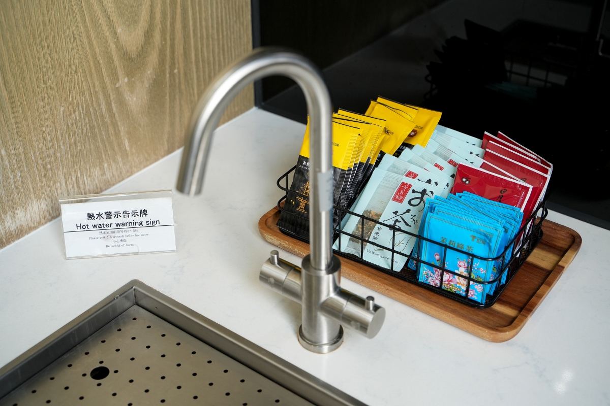 【大園住宿推薦】青埔商旅 – 離機場車程僅15分鐘的超高CP值商旅!早餐自助吧種類多元又有水準,豪華雙人房還有浴缸可邊賞景邊泡澡 - 第8張圖 【大園住宿推薦】青埔商旅 – 離機場車程僅15分鐘的超高CP值商旅!早餐自助吧種類多元又有水準,豪華雙人房還有浴缸可邊賞景邊泡澡