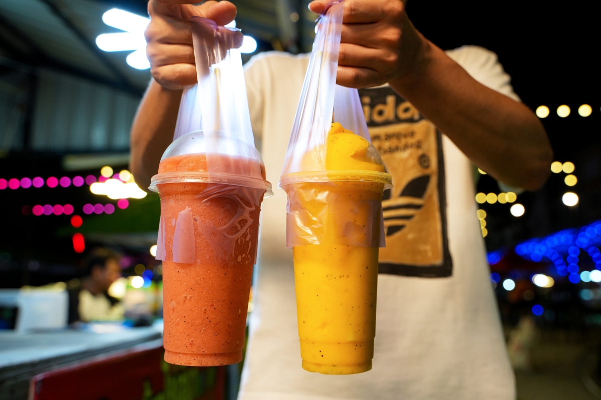 【芭達雅夜市】The Big Market Jomtien – 芭達雅中天海灘氣氛愜意的可愛夜市，有Live Music可欣賞，吃飽還可去沙灘漫步！