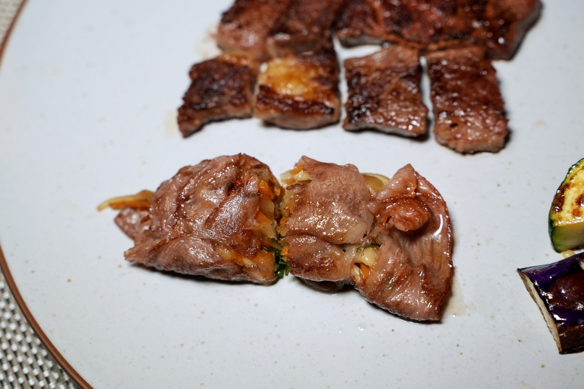 【桃園青埔美食】海童鐵板料亭 – 青埔高質感無菜單鐵板料理推出新菜單!1680元可嚐到龍蝦兩吃、鐵板牛小排等十品精緻好料 - 第27張圖 【桃園青埔美食】海童鐵板料亭 – 青埔高質感無菜單鐵板料理推出新菜單!1680元可嚐到龍蝦兩吃、鐵板牛小排等十品精緻好料