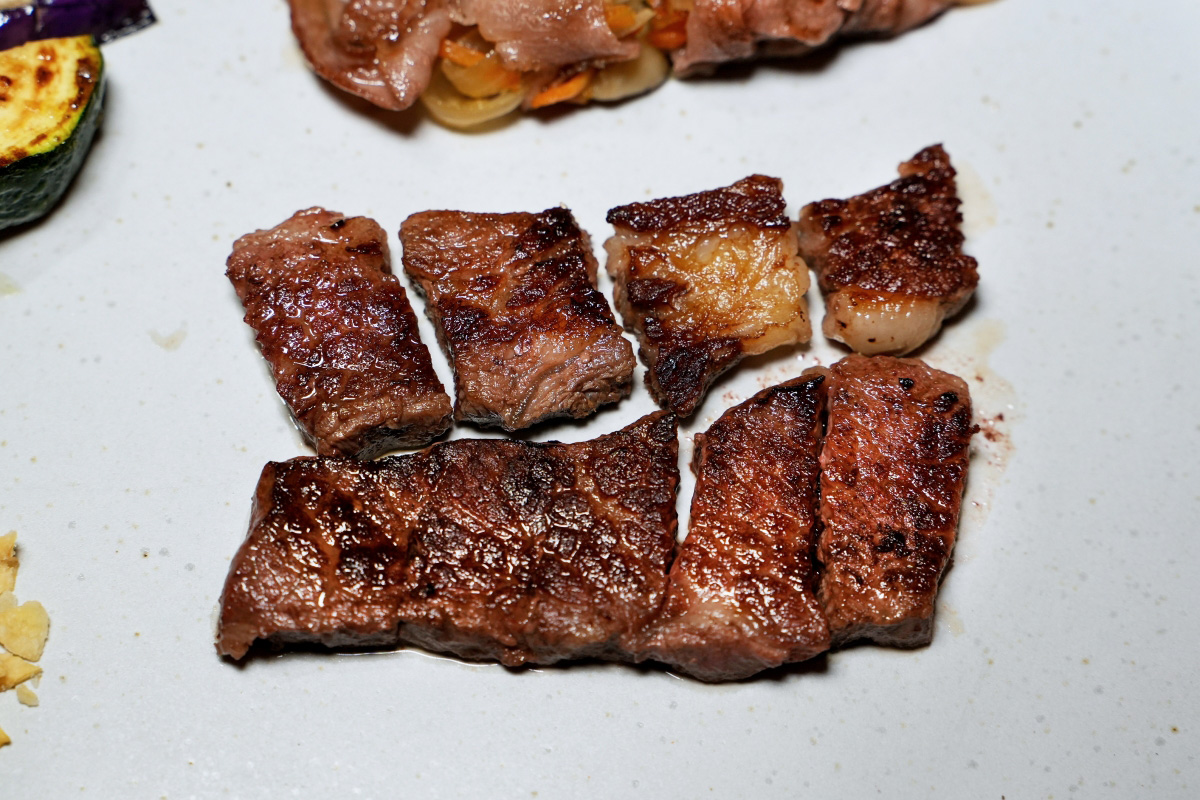 【桃園青埔美食】海童鐵板料亭 – 青埔高質感無菜單鐵板料理推出新菜單!1680元可嚐到龍蝦兩吃、鐵板牛小排等十品精緻好料 - 第26張圖 【桃園青埔美食】海童鐵板料亭 – 青埔高質感無菜單鐵板料理推出新菜單!1680元可嚐到龍蝦兩吃、鐵板牛小排等十品精緻好料