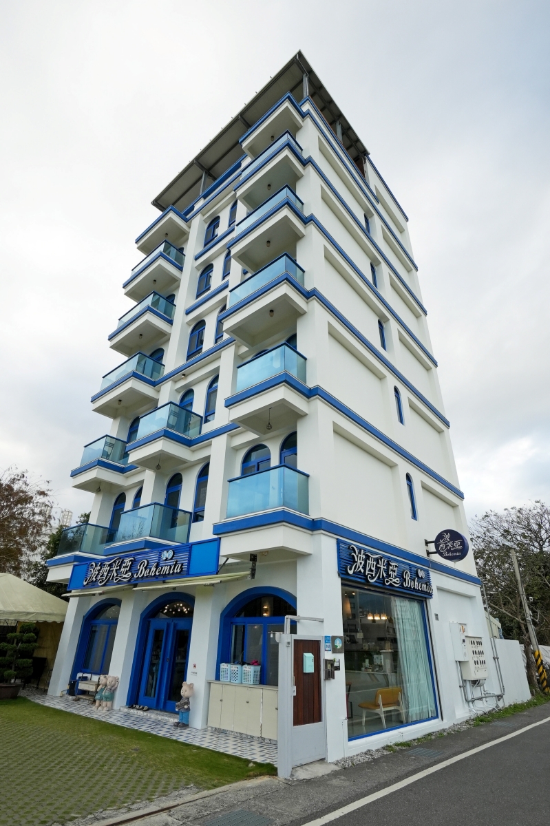 【花蓮住宿】波西米亞民宿 – 河景與海景都盡收眼底的景觀民宿，有220坪私人花園、戲水池、魚池，鄰近東大門夜市與南濱、北濱公園