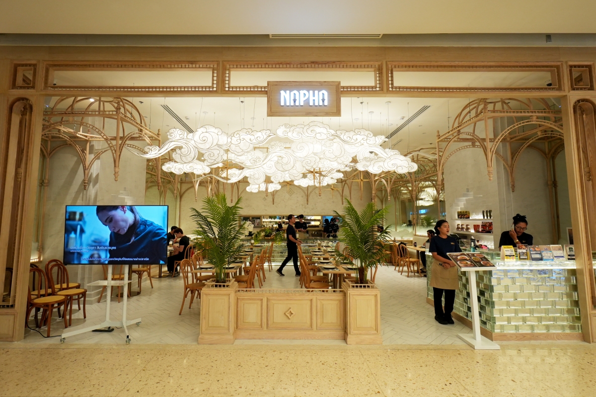 【曼谷美食】Napha | Central Park – 由八位泰國名廚聯手設計菜色的超高評價泰國菜餐廳！結合現代美學與泰國由北到南的各種風味料理讓人一試就愛上～