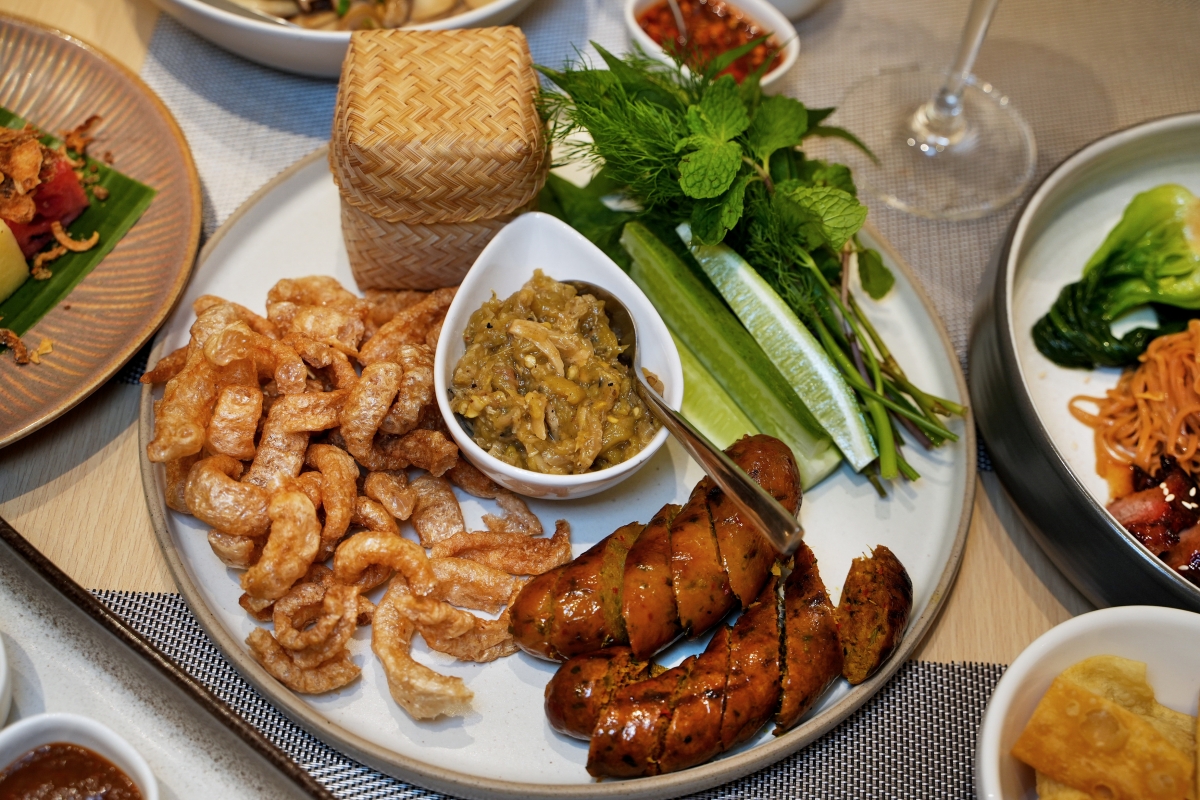 【曼谷美食】Napha | Central Park – 由八位泰國名廚聯手設計菜色的超高評價泰國菜餐廳！結合現代美學與泰國由北到南的各種風味料理讓人一試就愛上～