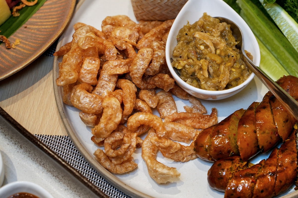 【曼谷美食】Napha | Central Park – 由八位泰國名廚聯手設計菜色的超高評價泰國菜餐廳！結合現代美學與泰國由北到南的各種風味料理讓人一試就愛上～