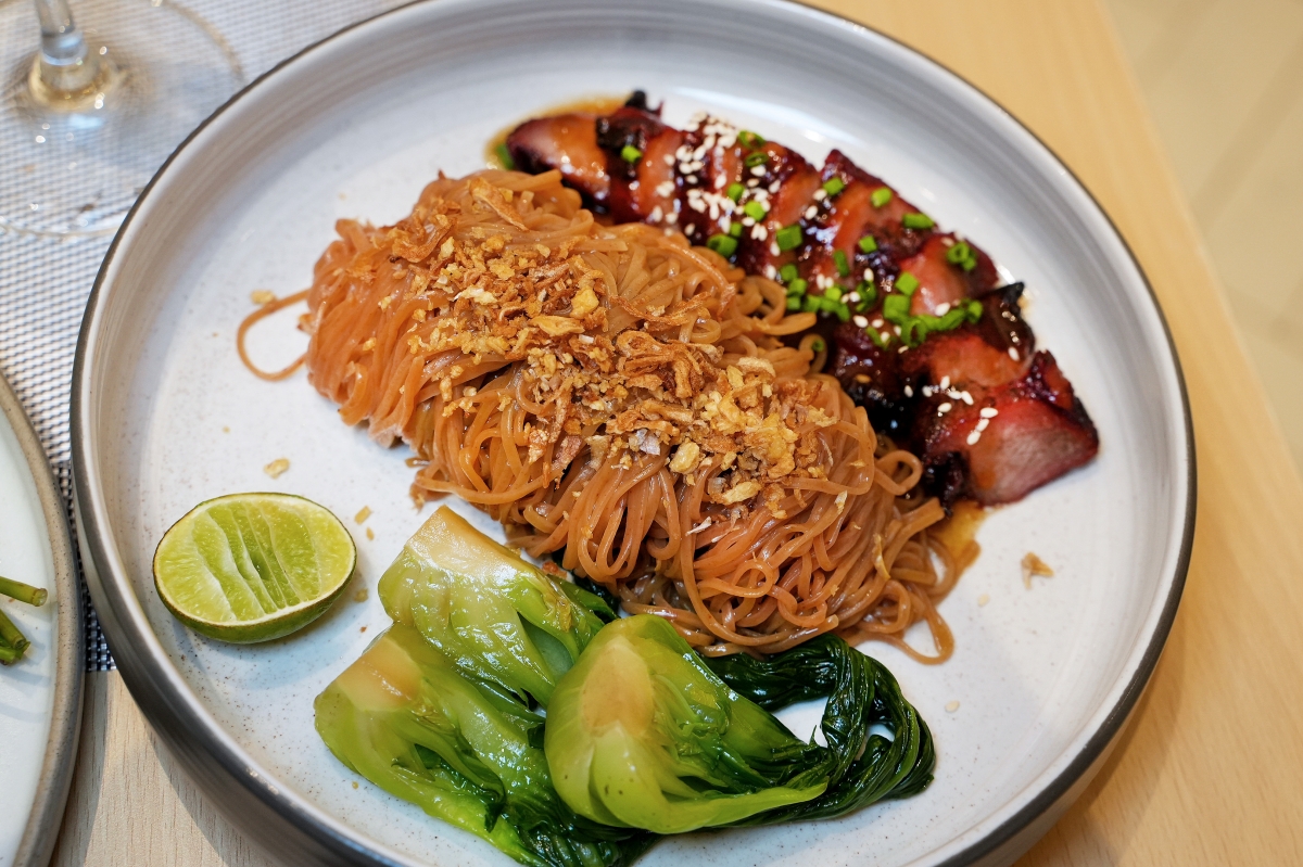 【曼谷美食】Napha | Central Park – 由八位泰國名廚聯手設計菜色的超高評價泰國菜餐廳！結合現代美學與泰國由北到南的各種風味料理讓人一試就愛上～