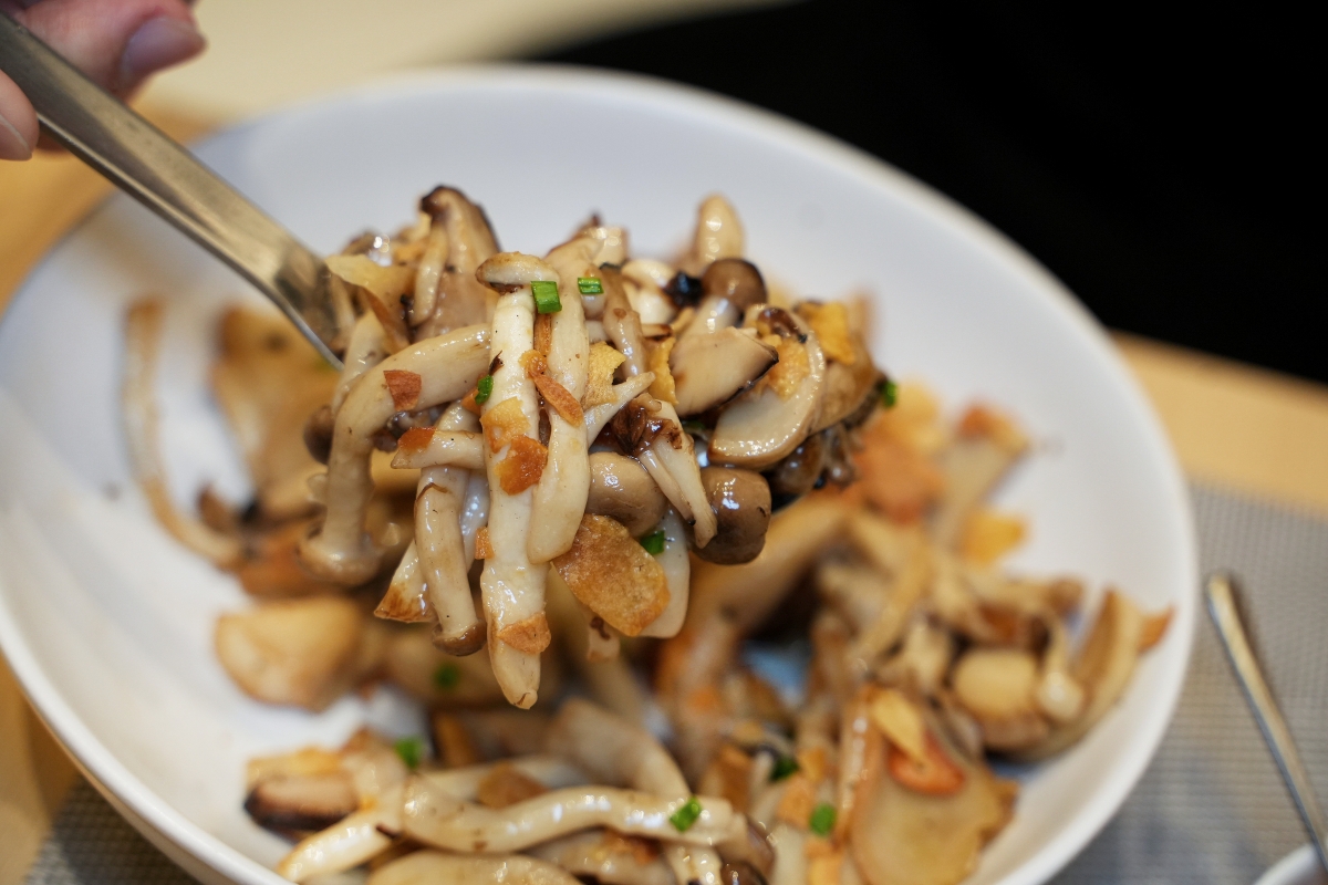 【曼谷美食】Napha | Central Park – 由八位泰國名廚聯手設計菜色的超高評價泰國菜餐廳！結合現代美學與泰國由北到南的各種風味料理讓人一試就愛上～