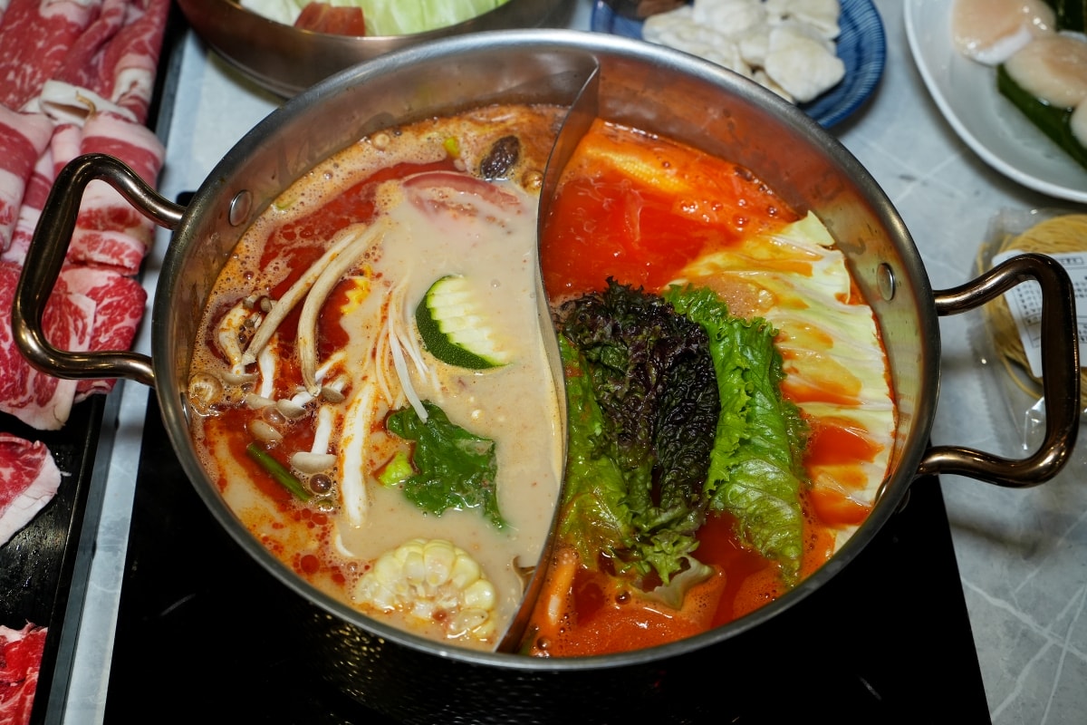 【台北東區美食】新肉多多 – 鍋物界的卡地亞！慶生、約會必收藏，台北少見的高級不限時火鍋餐廳就在忠孝敦化4號出口旁