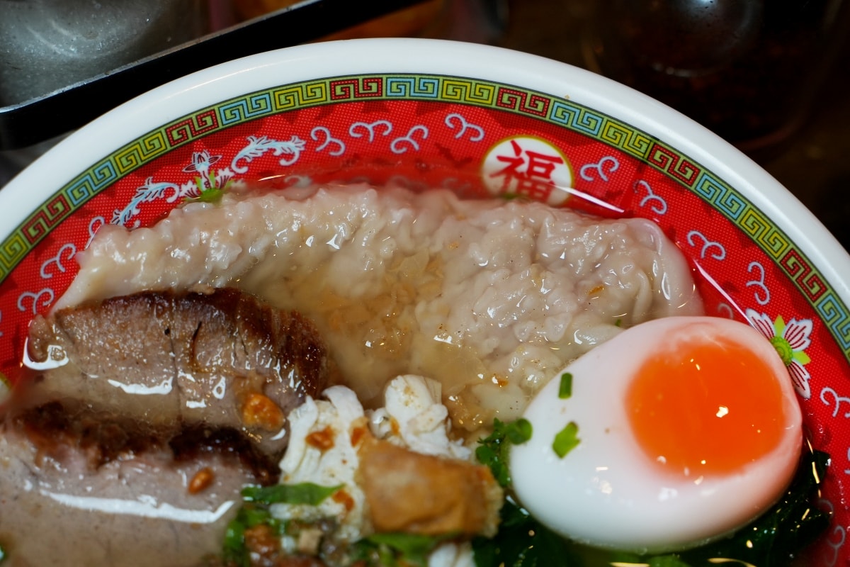 【曼谷美食】Tim Dumpling 大餃子 – 曼谷中國城的人氣大餛飩與麵食餐館,鮮蝦餛飩麵還可加蟹肉、叉燒、魚丸升級成豪華版本! - 第17張圖 【曼谷美食】Tim Dumpling 大餃子 – 曼谷中國城的人氣大餛飩與麵食餐館,鮮蝦餛飩麵還可加蟹肉、叉燒、魚丸升級成豪華版本!