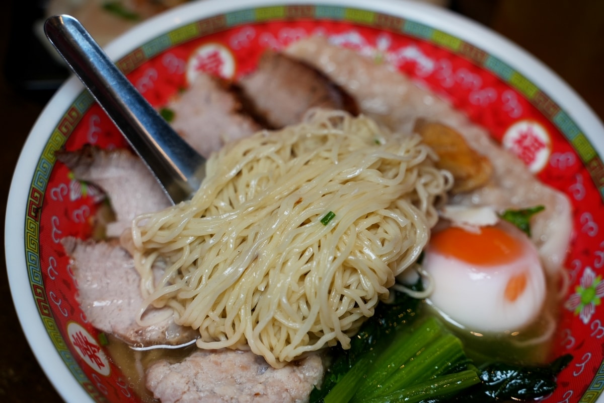 【曼谷美食】Tim Dumpling 大餃子 – 曼谷中國城的人氣大餛飩與麵食餐館,鮮蝦餛飩麵還可加蟹肉、叉燒、魚丸升級成豪華版本! - 第20張圖 【曼谷美食】Tim Dumpling 大餃子 – 曼谷中國城的人氣大餛飩與麵食餐館,鮮蝦餛飩麵還可加蟹肉、叉燒、魚丸升級成豪華版本!