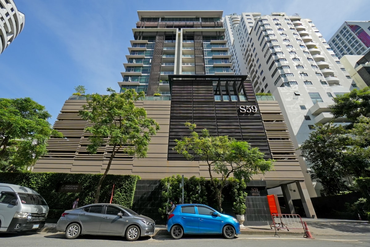 【曼谷住宿】Jasmine 59 Hotel – 曼谷東羅站附近的平價五星級公寓式酒店,房間有大面落地窗景,還有游泳池、三溫暖跟健身房~♪ - 第2張圖 【曼谷住宿】Jasmine 59 Hotel – 曼谷東羅站附近的平價五星級公寓式酒店,房間有大面落地窗景,還有游泳池、三溫暖跟健身房~♪