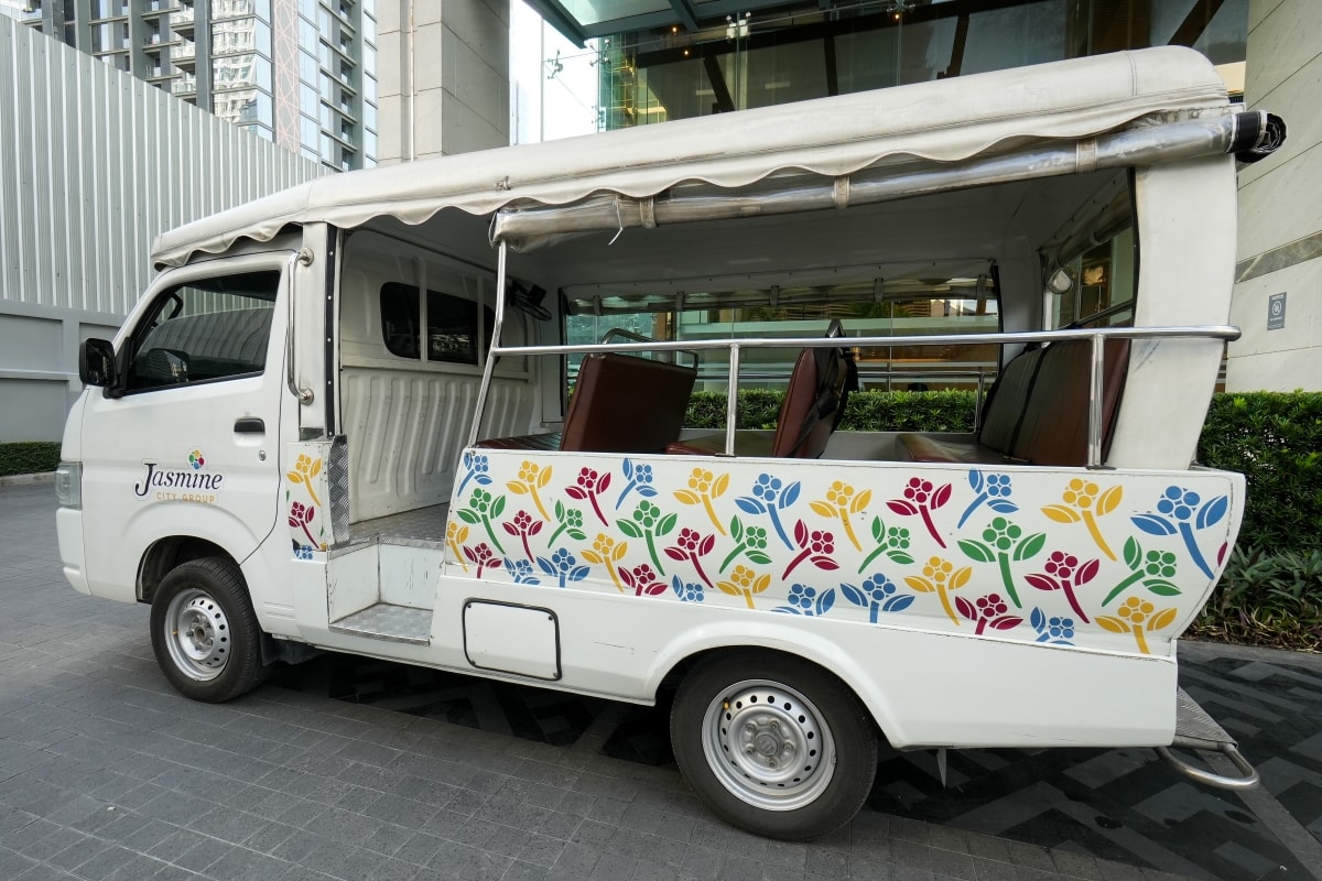 【曼谷住宿】Jasmine 59 Hotel – 曼谷東羅站附近的平價五星級公寓式酒店,房間有大面落地窗景,還有游泳池、三溫暖跟健身房~♪ - 第8張圖 【曼谷住宿】Jasmine 59 Hotel – 曼谷東羅站附近的平價五星級公寓式酒店,房間有大面落地窗景,還有游泳池、三溫暖跟健身房~♪