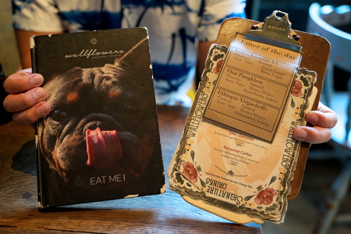【曼谷美食】Wallflowers Cafe – 曼谷中國城超人氣花草風網美咖啡廳,環境跟餐點賣相都吸睛,我覺得這裡的鹹食比蛋糕好吃 - 第8張圖 【曼谷美食】Wallflowers Cafe – 曼谷中國城超人氣花草風網美咖啡廳,環境跟餐點賣相都吸睛,我覺得這裡的鹹食比蛋糕好吃