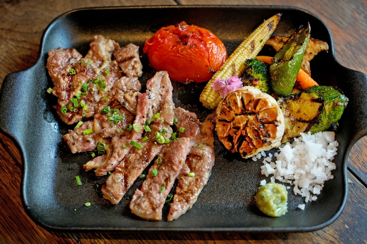 【曼谷美食】Wallflowers Cafe – 曼谷中國城超人氣花草風網美咖啡廳,環境跟餐點賣相都吸睛,我覺得這裡的鹹食比蛋糕好吃 - 第26張圖 【曼谷美食】Wallflowers Cafe – 曼谷中國城超人氣花草風網美咖啡廳,環境跟餐點賣相都吸睛,我覺得這裡的鹹食比蛋糕好吃