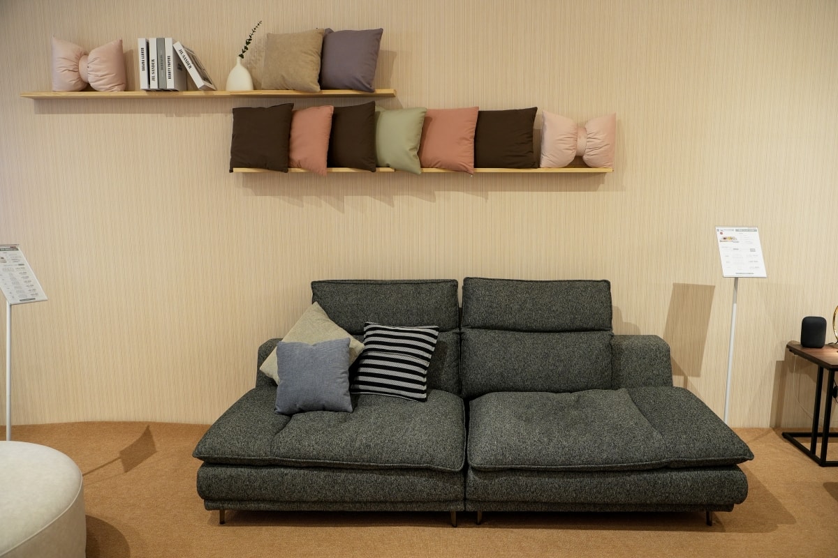 【沙發推薦】布可思椅 B&S SOFA – 有溫度的職人手作沙發與舒柔床墊，通過多項安全檢測標準，可自由搭配多款高質感耐磨布料！