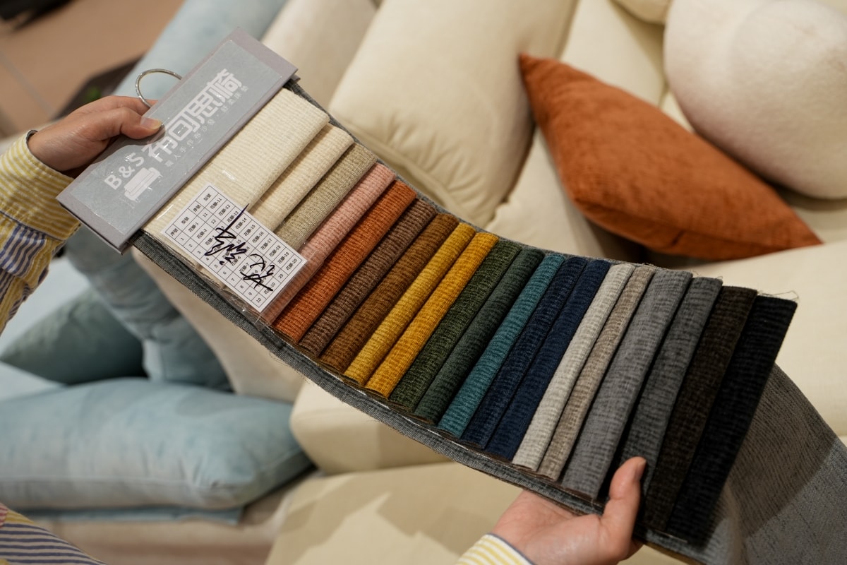 【沙發推薦】布可思椅 B&S SOFA – 有溫度的職人手作沙發與舒柔床墊，通過多項安全檢測標準，可自由搭配多款高質感耐磨布料！