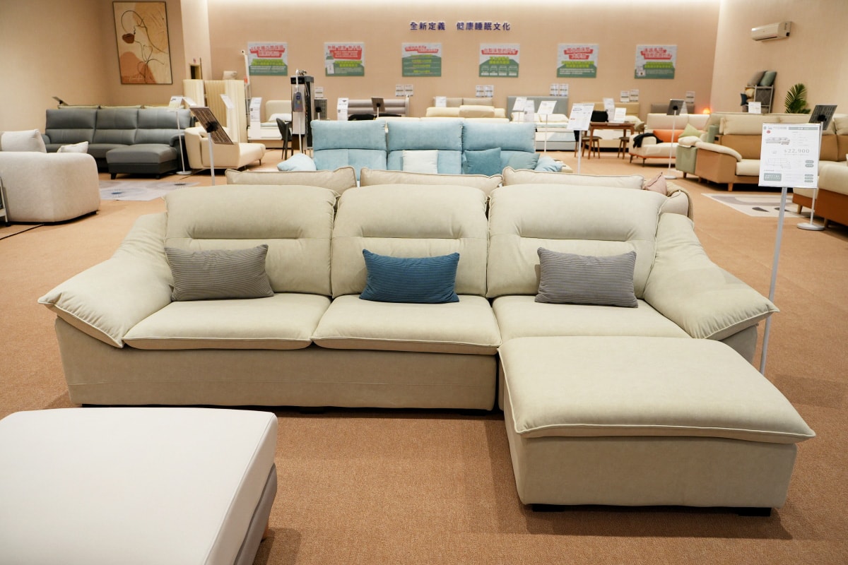 【沙發推薦】布可思椅 B&S SOFA – 有溫度的職人手作沙發與舒柔床墊，通過多項安全檢測標準，可自由搭配多款高質感耐磨布料！