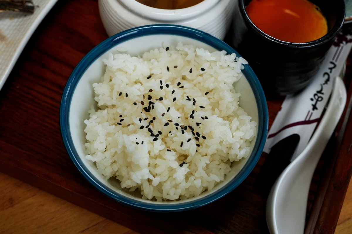 【礁溪美食】樂漁鮮魚定食x咖啡 – 礁溪新開幕人氣定食餐廳！主打各種老饕等級的現流海魚，每日數量限定，晚來就吃不到唷～