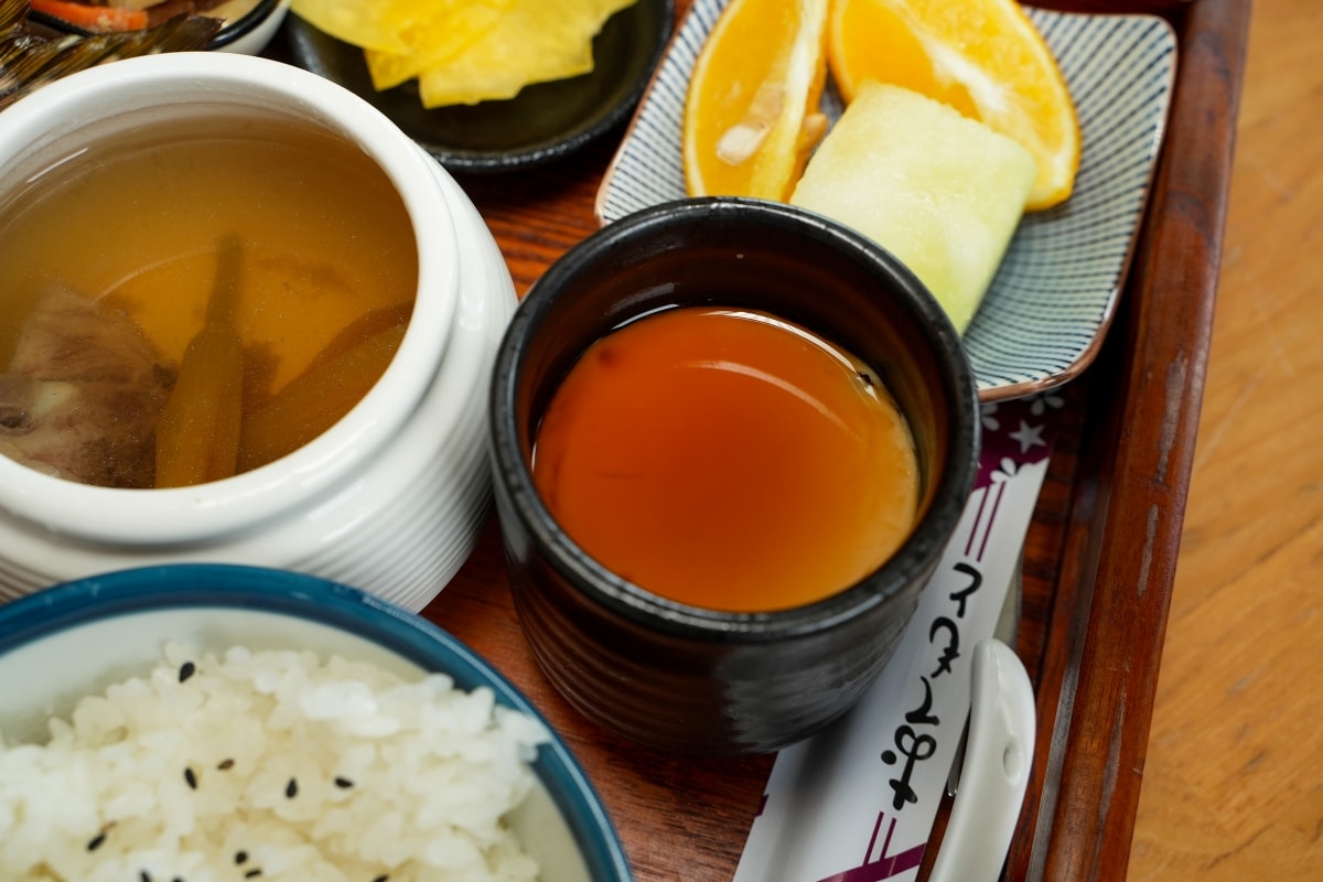 【礁溪美食】樂漁鮮魚定食x咖啡 – 礁溪新開幕人氣定食餐廳！主打各種老饕等級的現流海魚，每日數量限定，晚來就吃不到唷～