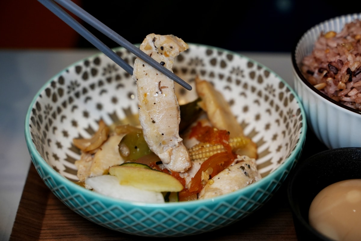 【花蓮美食】麥廚|小火廚房 – 健康、美味、清爽路線路線的可愛定食餐廳,有日式風格結合台味元素,白飯可以升級為七穀米 - 第13張圖 【花蓮美食】麥廚|小火廚房 – 健康、美味、清爽路線路線的可愛定食餐廳,有日式風格結合台味元素,白飯可以升級為七穀米