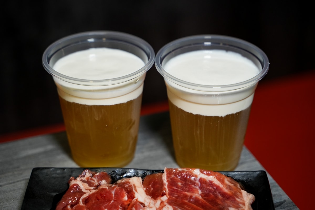【蘆洲美食】樂樂燒肉蘆洲店 – 蘆洲高品質燒肉餐廳，連各種部位的日本A5和牛和牛都可以吃到飽！生啤酒也可以無限暢飲唷～♪