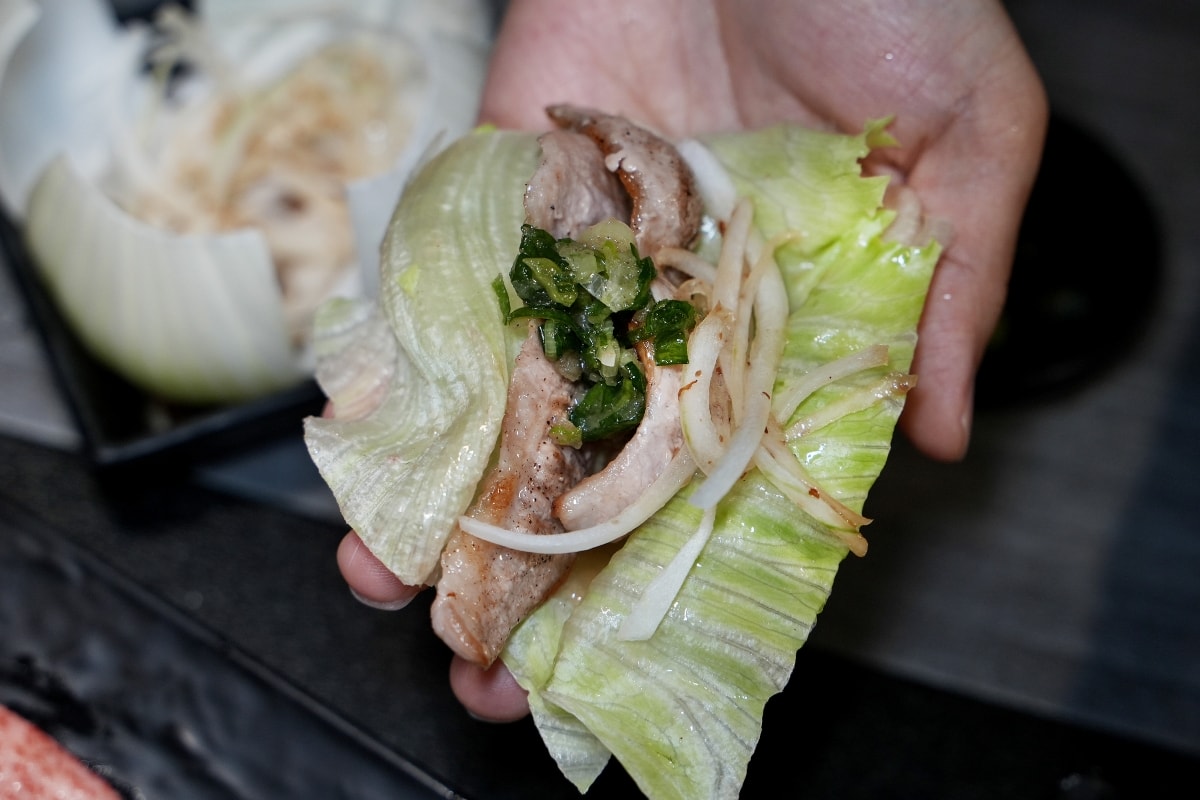 【蘆洲美食】樂樂燒肉蘆洲店 – 蘆洲高品質燒肉餐廳，連各種部位的日本A5和牛和牛都可以吃到飽！生啤酒也可以無限暢飲唷～♪