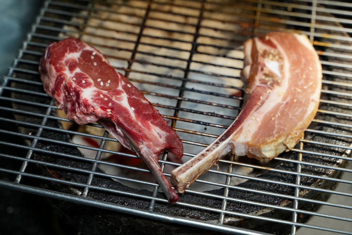 【蘆洲美食】樂樂燒肉蘆洲店 – 蘆洲高品質燒肉餐廳，連各種部位的日本A5和牛和牛都可以吃到飽！生啤酒也可以無限暢飲唷～♪