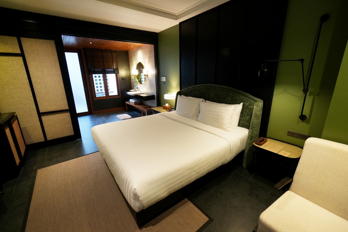 【清邁住宿】Hotel Loy Chiang Mai – 古城區附近鬧中取靜的精品旅店,離塔佩門和清邁夜市都不遠,豪華房還有半露天超大浴缸! - 第10張圖 【清邁住宿】Hotel Loy Chiang Mai – 古城區附近鬧中取靜的精品旅店,離塔佩門和清邁夜市都不遠,豪華房還有半露天超大浴缸!
