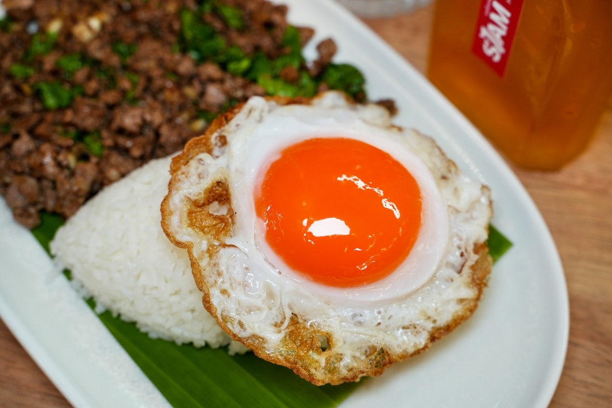 【曼谷美食】GAPOW TAPAE – 把打拋飯做到極致的超人氣排隊店！乾式熟成45天的打拋牛飯、用了卡羅來納死神辣椒的打拋飯這裡都吃得到