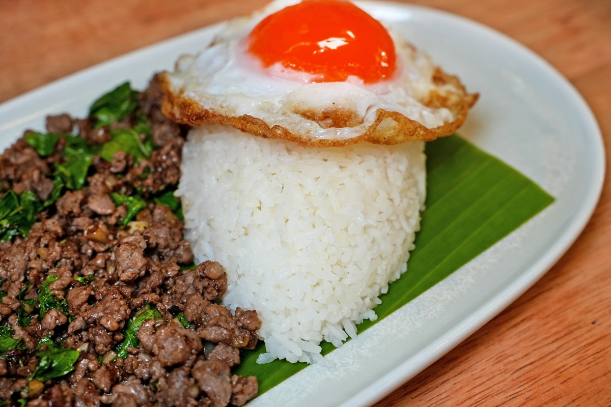 【曼谷美食】GAPOW TAPAE – 把打拋飯做到極致的超人氣排隊店！乾式熟成45天的打拋牛飯、用了卡羅來納死神辣椒的打拋飯這裡都吃得到